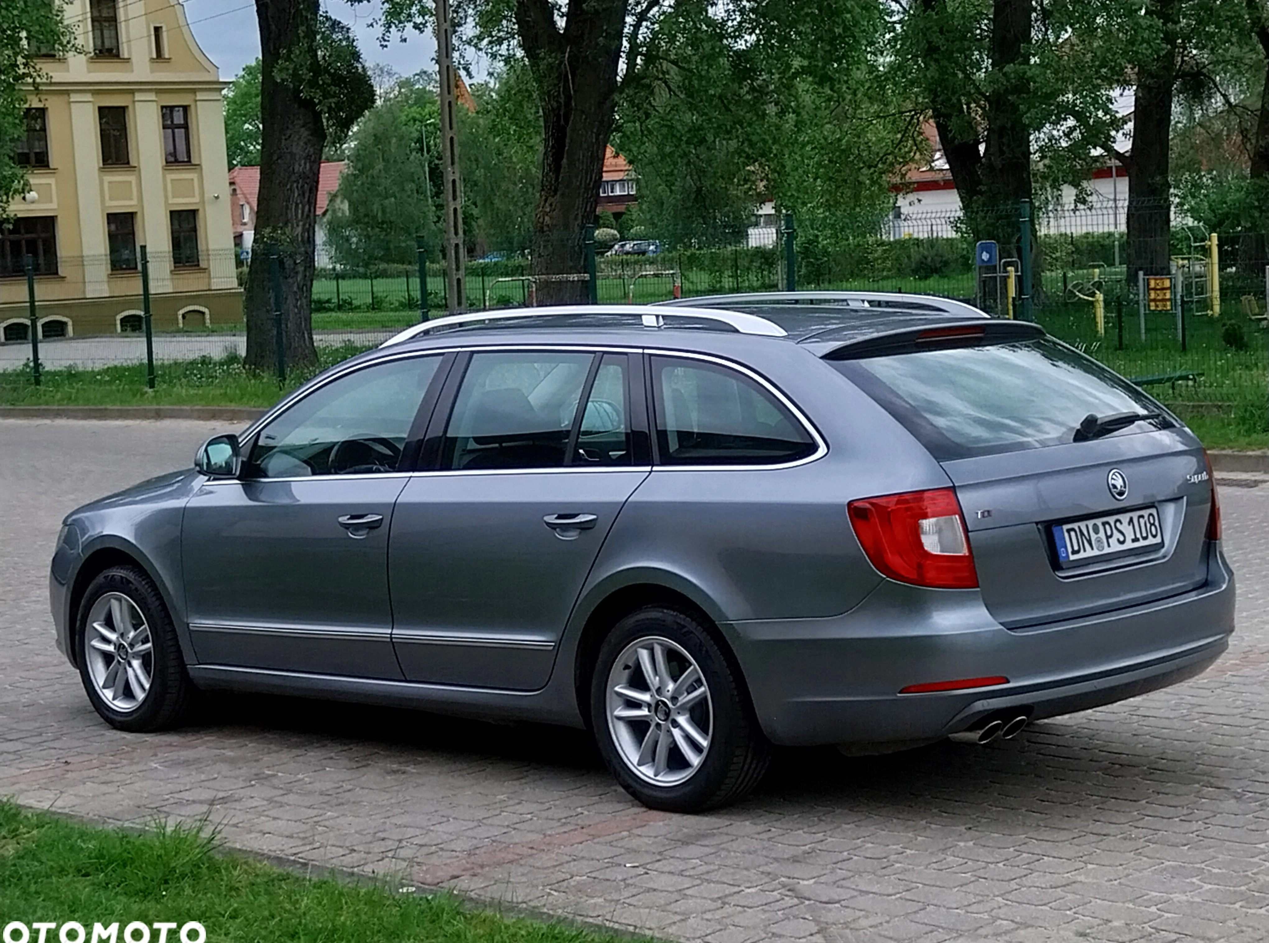 Skoda Superb cena 31700 przebieg: 243754, rok produkcji 2012 z Orneta małe 11